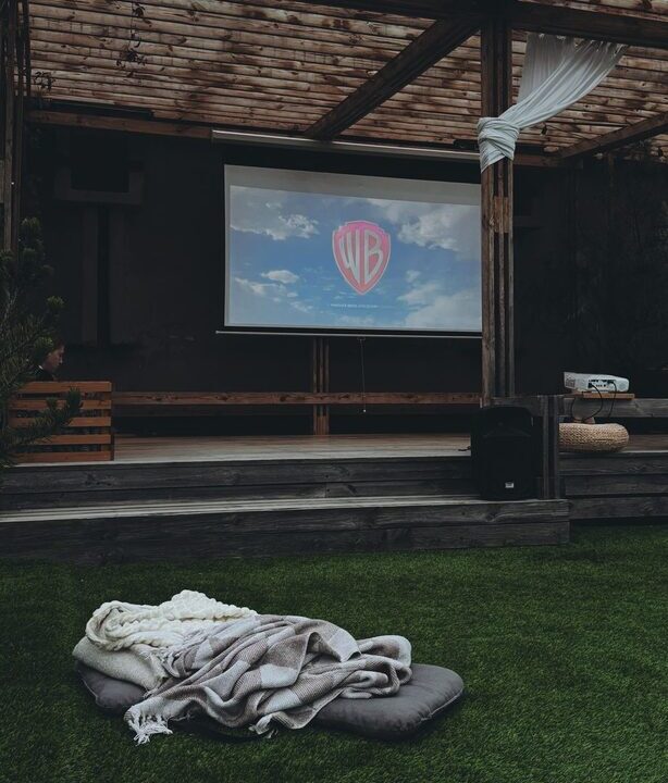 How to Plan a Perfect Screen-Light Evening at Home
